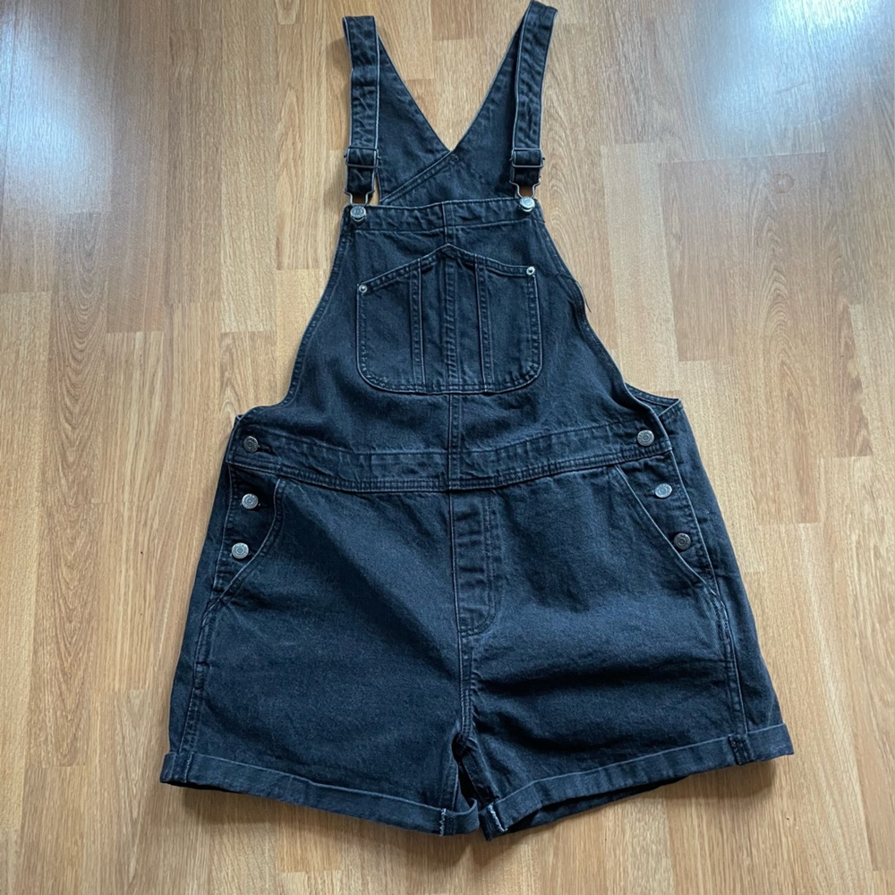 Old Navy Women Large Black Shorts Overalls, Shortalls